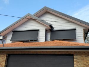 Fixed Guide Blinds, Motorised (3)